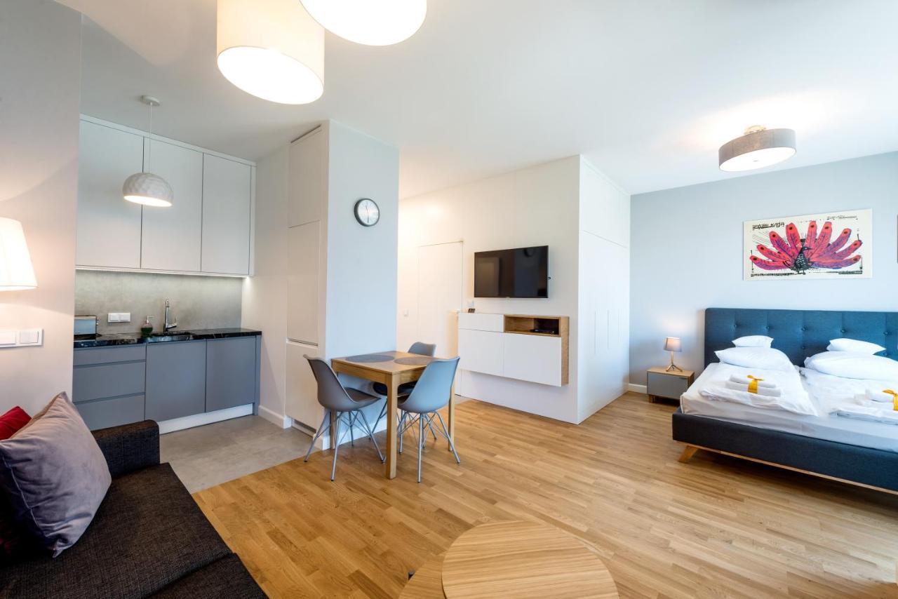 وارسو Aparthotel Kolejowa Apartamenty المظهر الخارجي الصورة