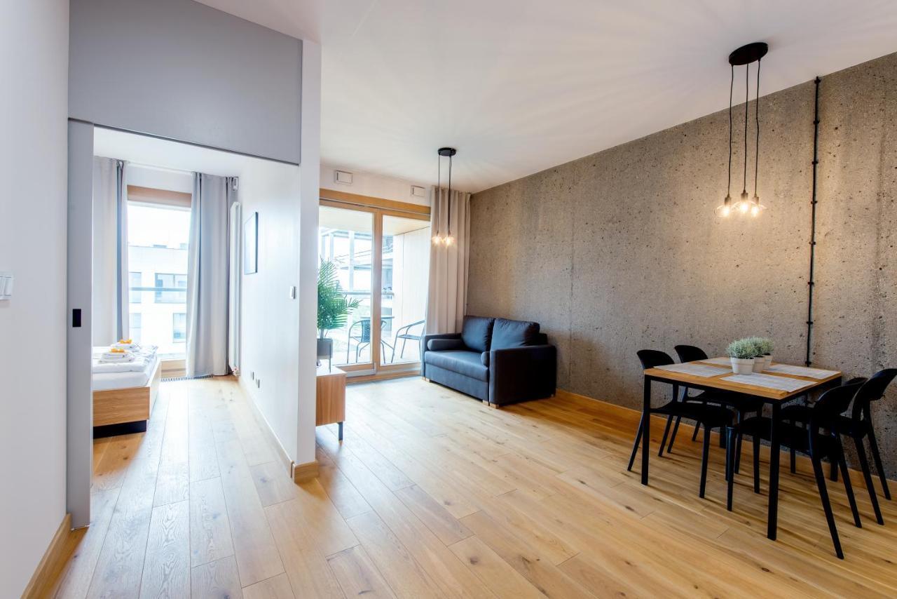 وارسو Aparthotel Kolejowa Apartamenty المظهر الخارجي الصورة